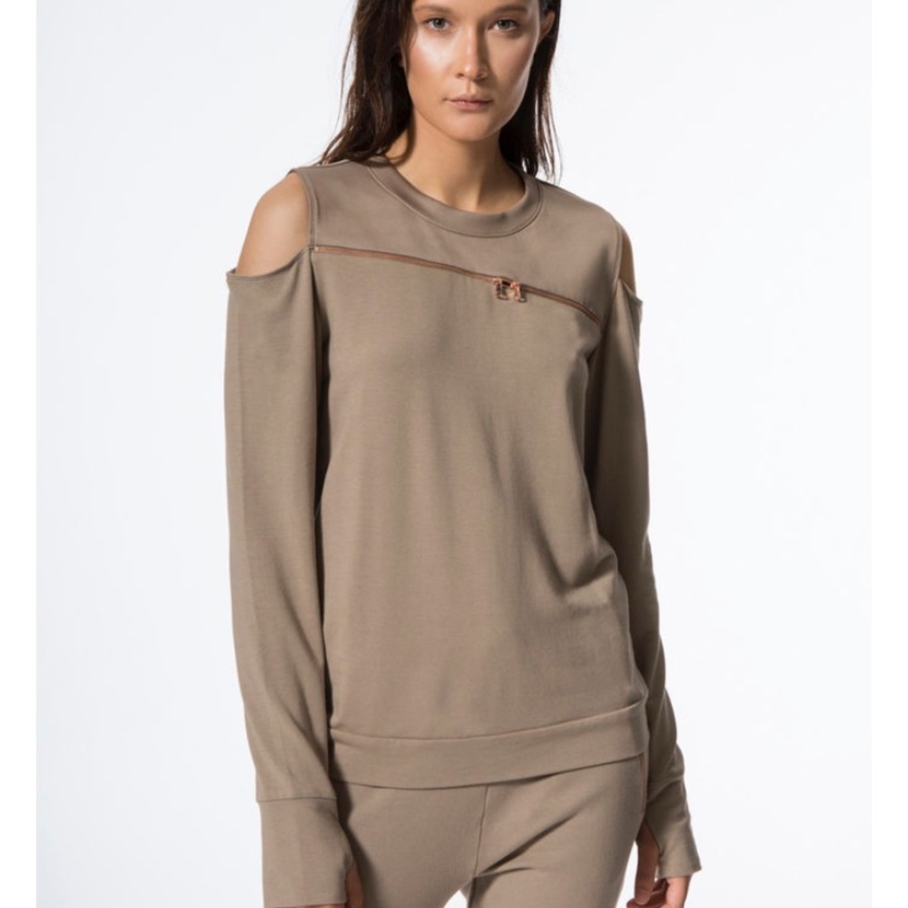 RUN:WAY Katy Pullover in Sandy Fawn